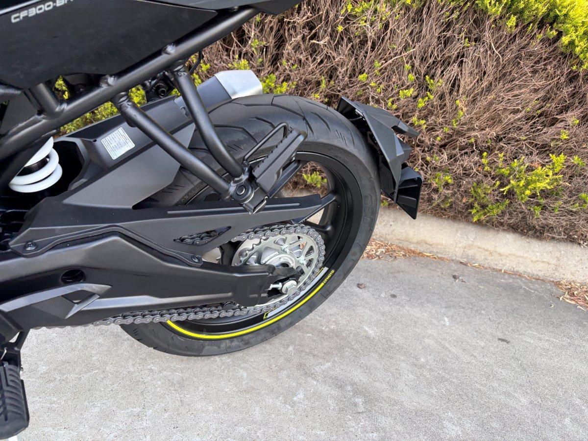 2026 CF MOTO 300 NK ABS ROAD
