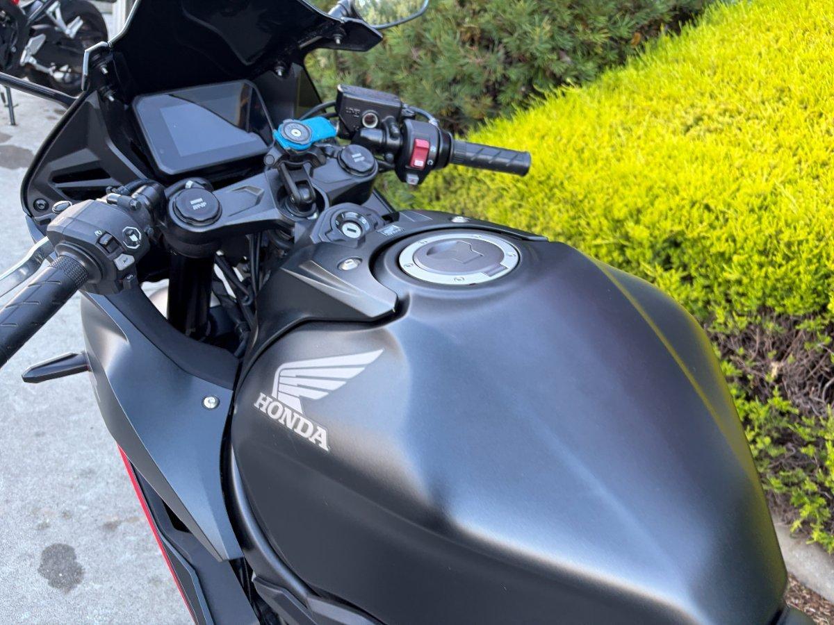 2025 HONDA CBR650R ABS SPORTS