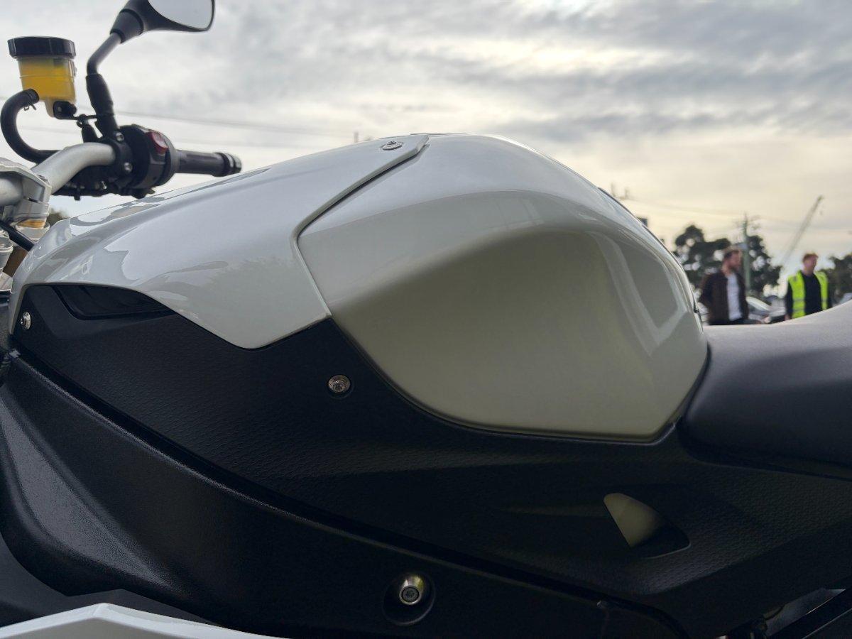 2016 BMW S 1000 R SPORTS