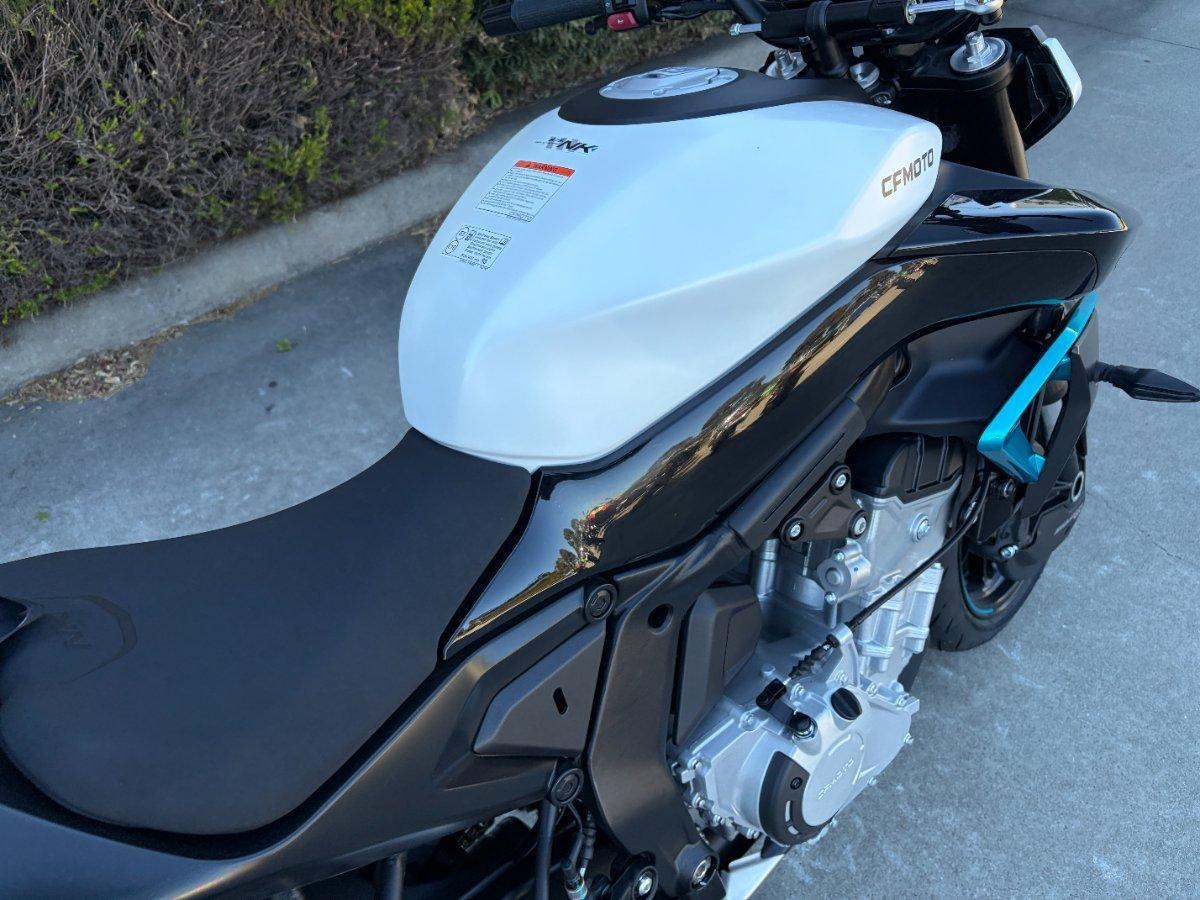 2025 CF MOTO 675 NK ROAD