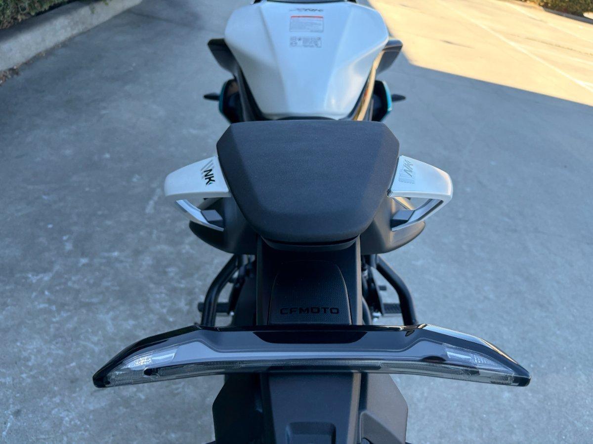 2025 CF MOTO 675 NK ROAD