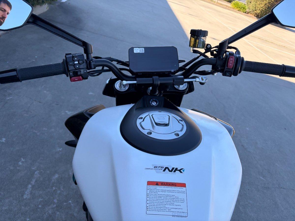 2025 CF MOTO 675 NK ROAD