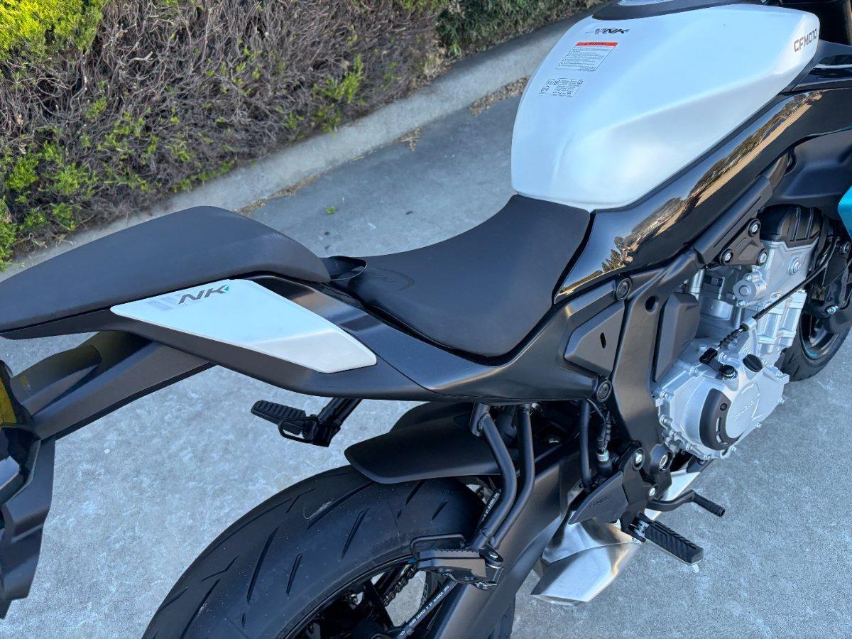 2025 CF MOTO 675 NK ROAD