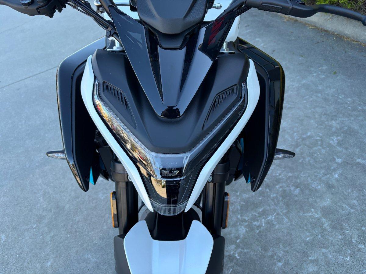 2025 CF MOTO 675 NK ROAD