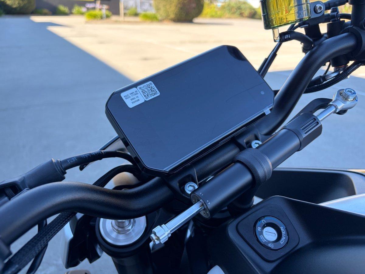 2025 CF MOTO 675 NK ROAD
