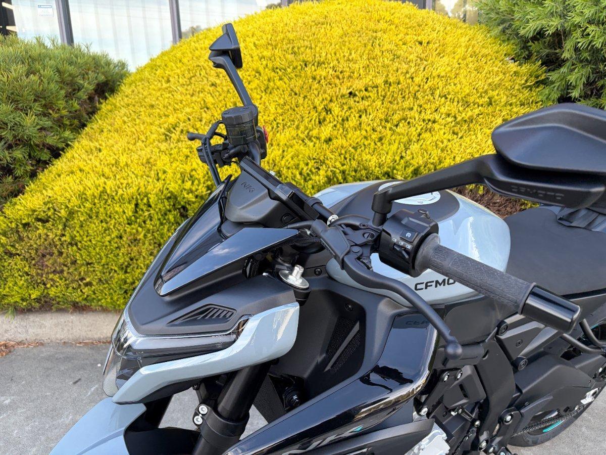 2025 CF MOTO 675 NK ROAD