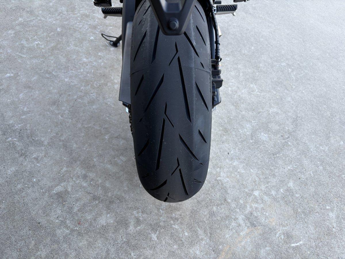 2025 CF MOTO 675 NK ROAD