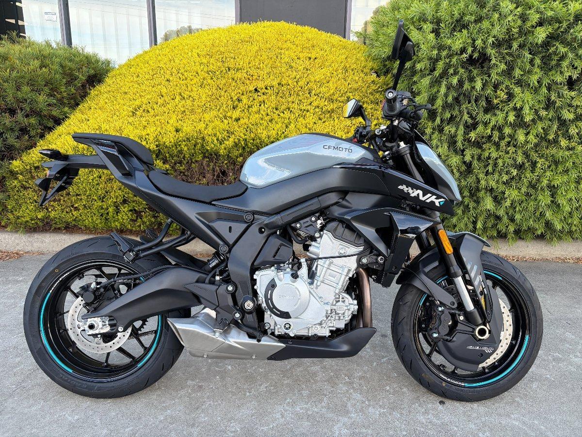 2025 CF MOTO 675 NK ROAD