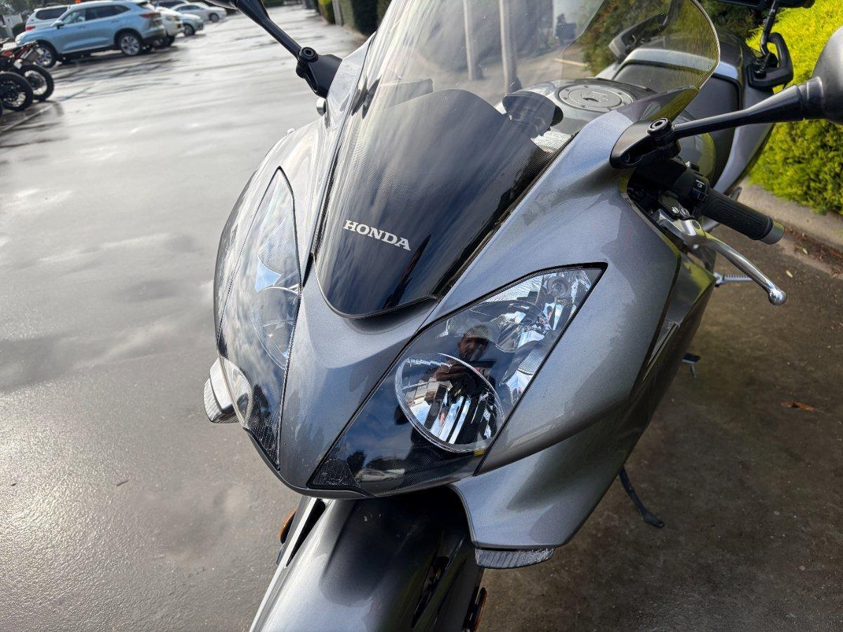 2011 HONDA VFR800F (VFR800FI) SPORTS
