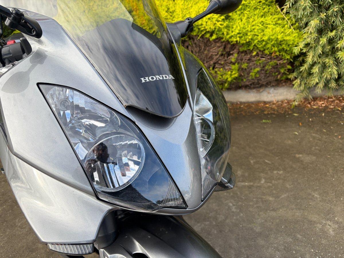 2011 HONDA VFR800F (VFR800FI) SPORTS