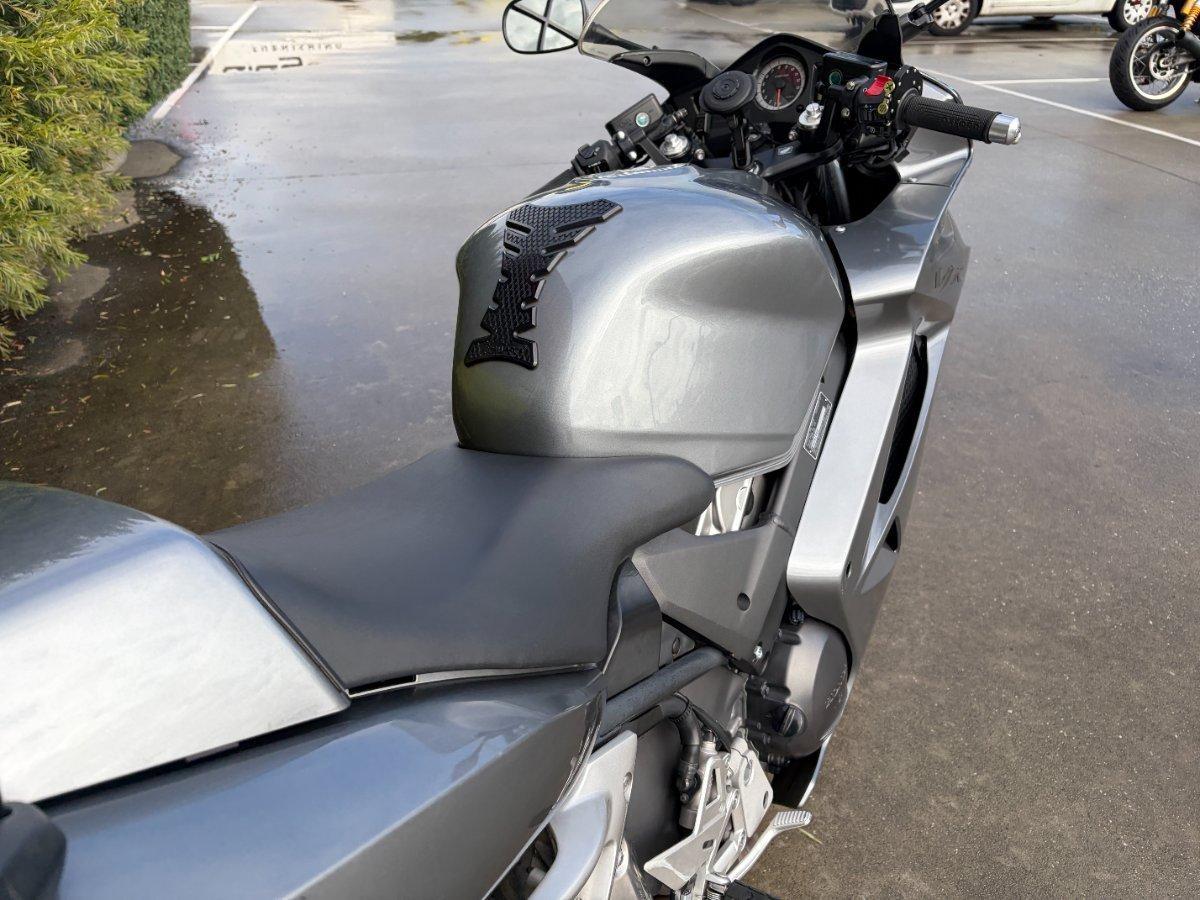 2011 HONDA VFR800F (VFR800FI) SPORTS