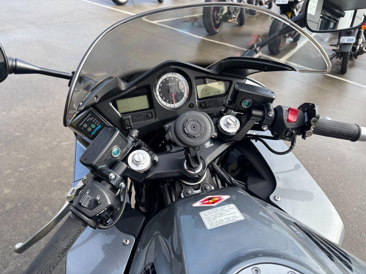 2011 HONDA VFR800F (VFR800FI) SPORTS