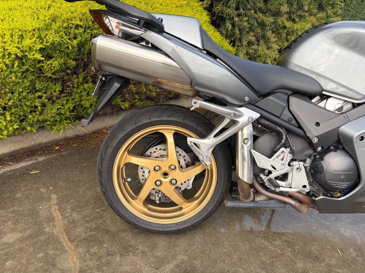 2011 HONDA VFR800F (VFR800FI) SPORTS