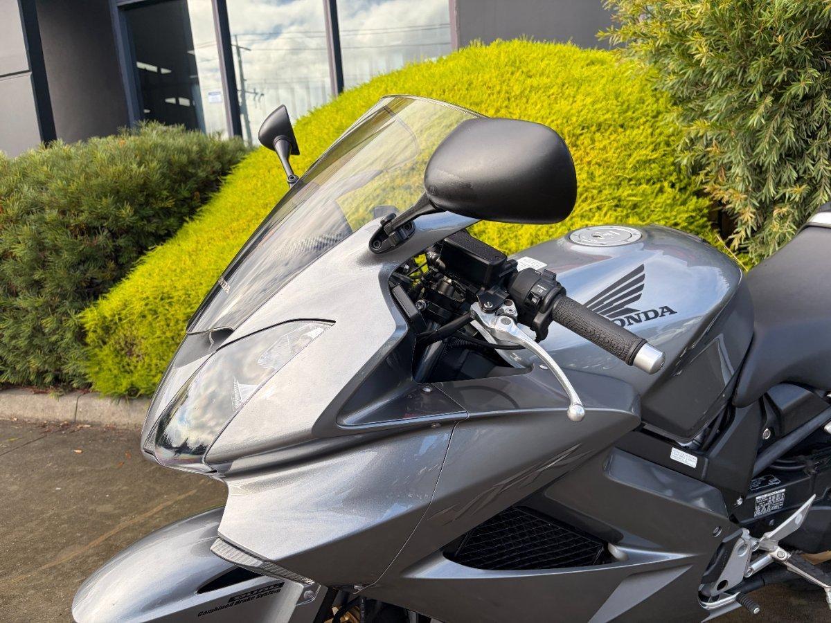 2011 HONDA VFR800F (VFR800FI) SPORTS