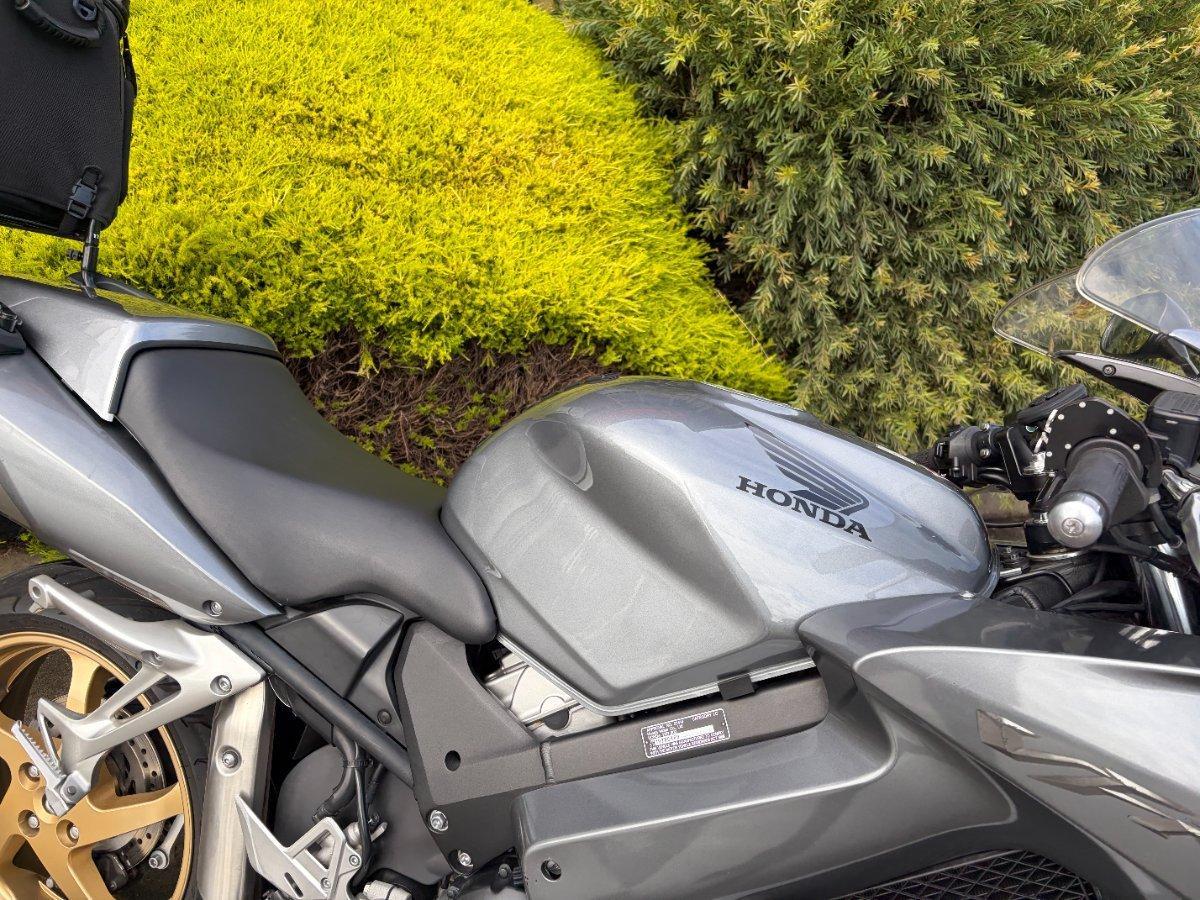 2011 HONDA VFR800F (VFR800FI) SPORTS