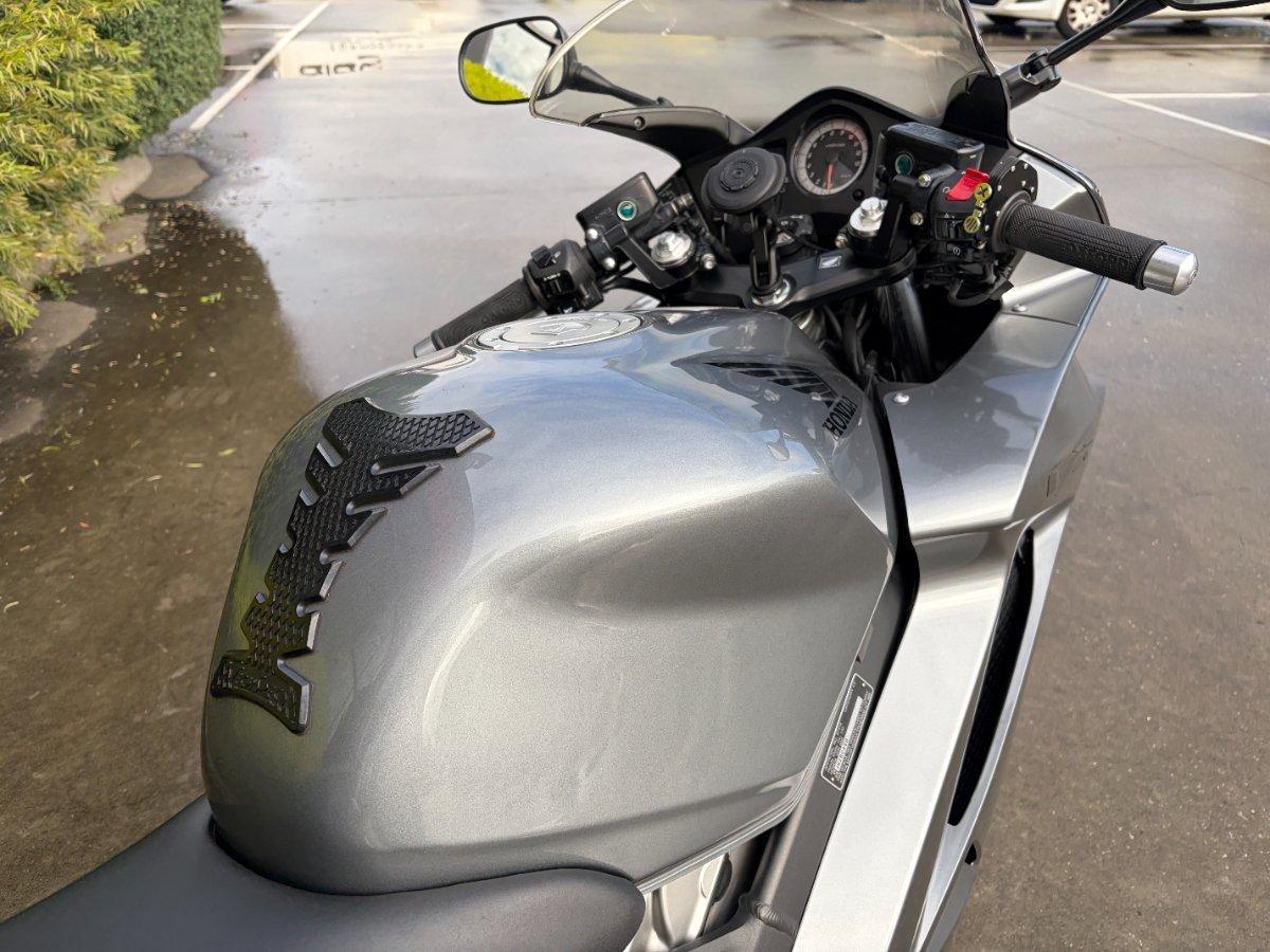 2011 HONDA VFR800F (VFR800FI) SPORTS