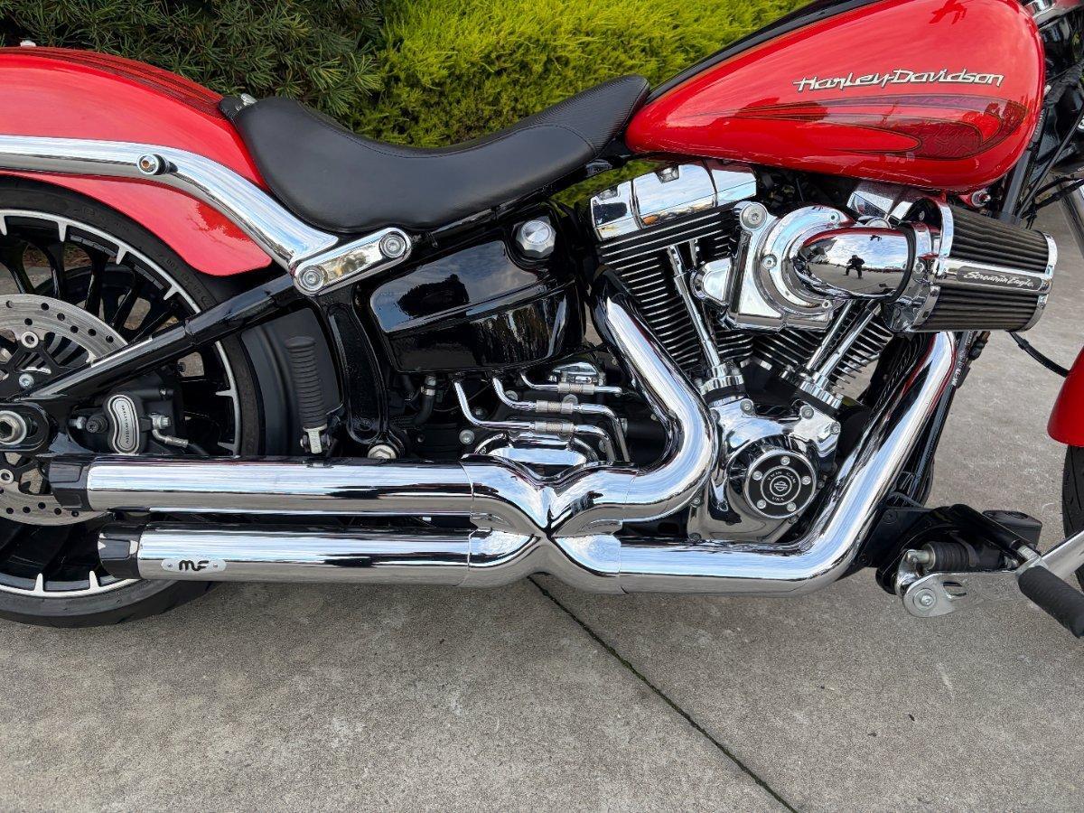 2017 HARLEY-DAVIDSON FXSB SOFTAIL BREAKOUT CRUISER