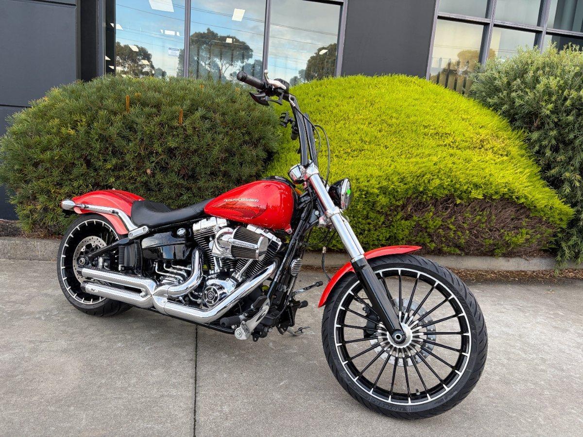 2017 HARLEY-DAVIDSON FXSB SOFTAIL BREAKOUT CRUISER