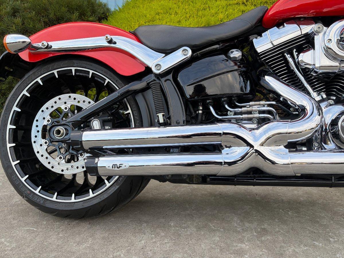 2017 HARLEY-DAVIDSON FXSB SOFTAIL BREAKOUT CRUISER