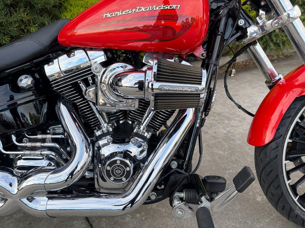 2017 HARLEY-DAVIDSON FXSB SOFTAIL BREAKOUT CRUISER