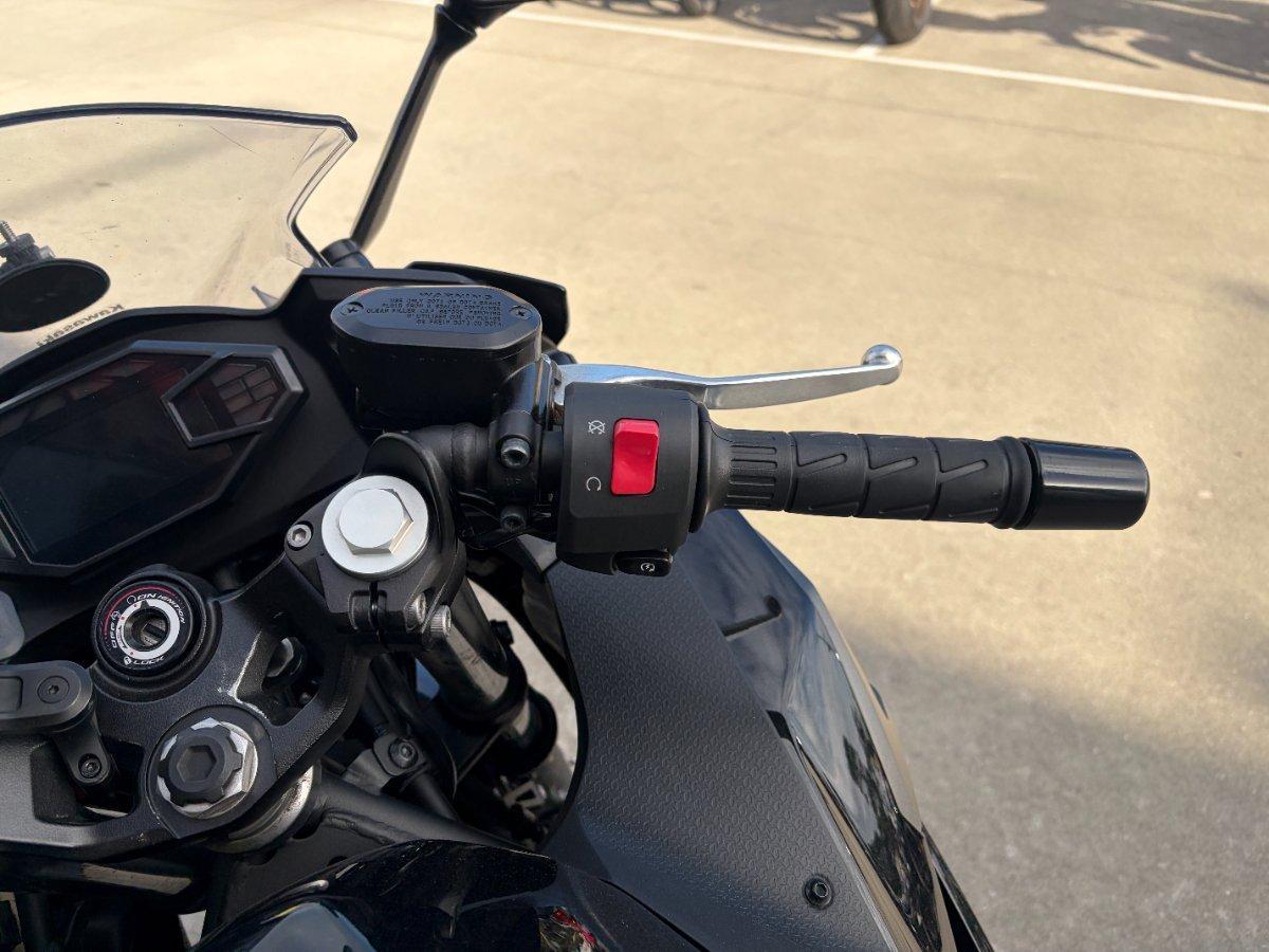 2025 KAWASAKI NINJA 500 SPORTS