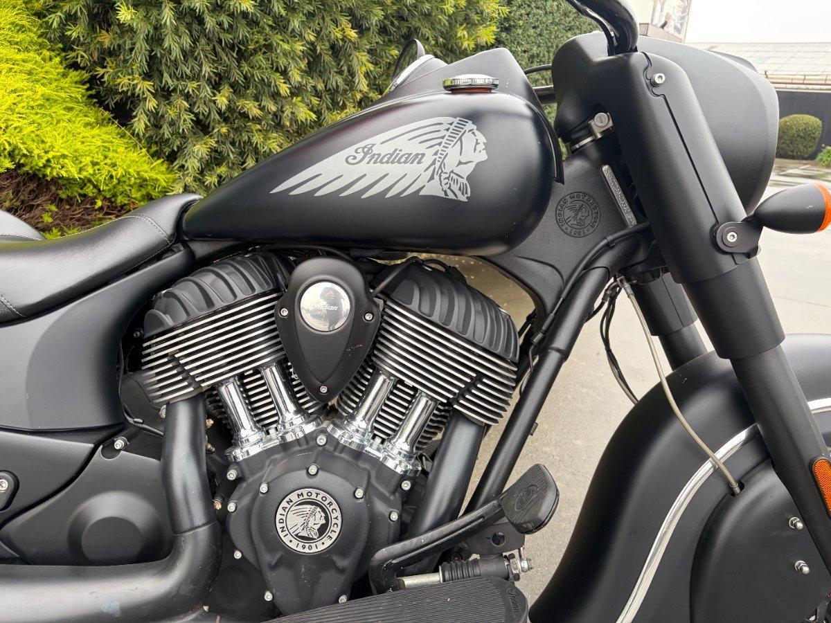 2016 INDIAN CHIEF DARK HORSE CRUISER