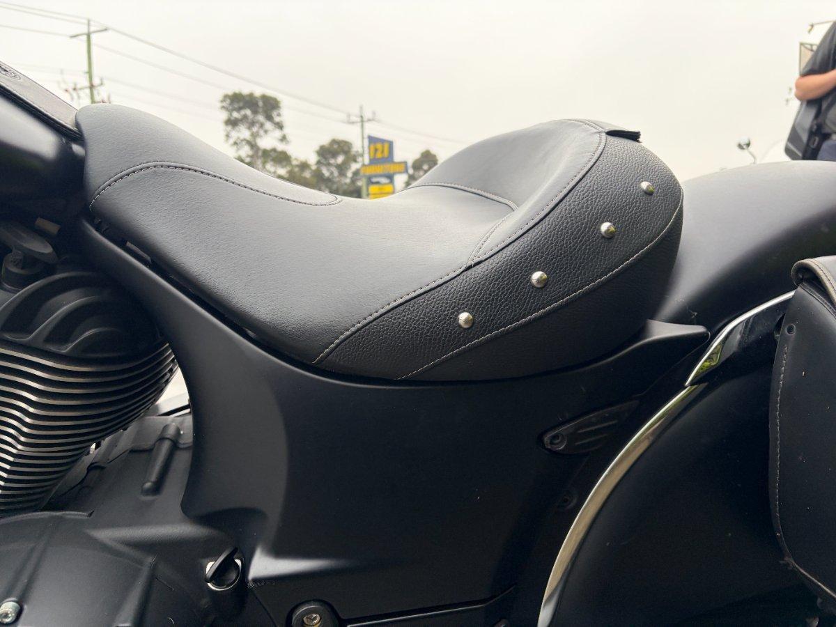 2016 INDIAN CHIEF DARK HORSE CRUISER