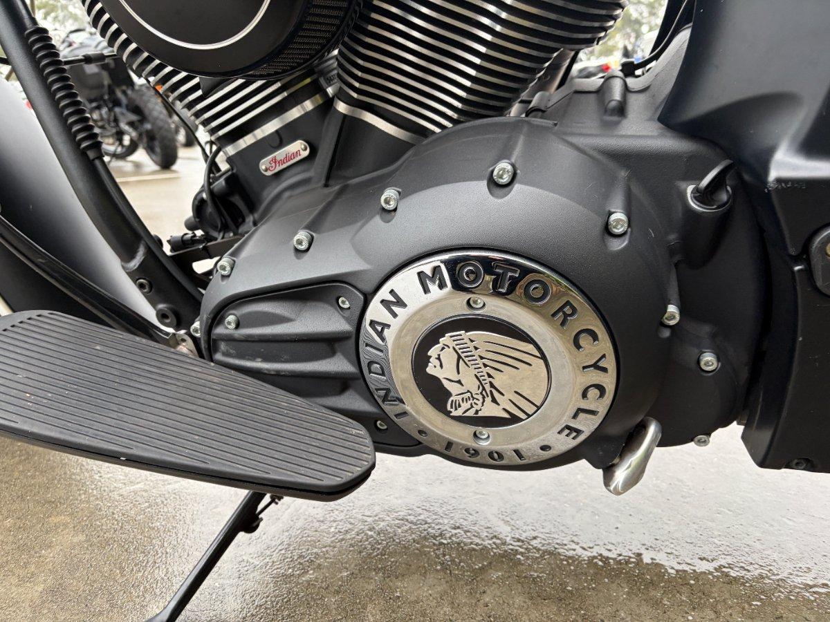 2016 INDIAN CHIEF DARK HORSE CRUISER