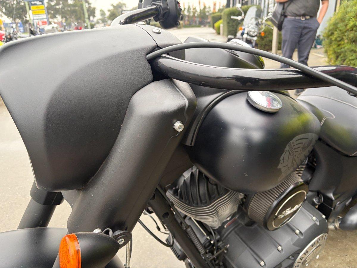 2016 INDIAN CHIEF DARK HORSE CRUISER
