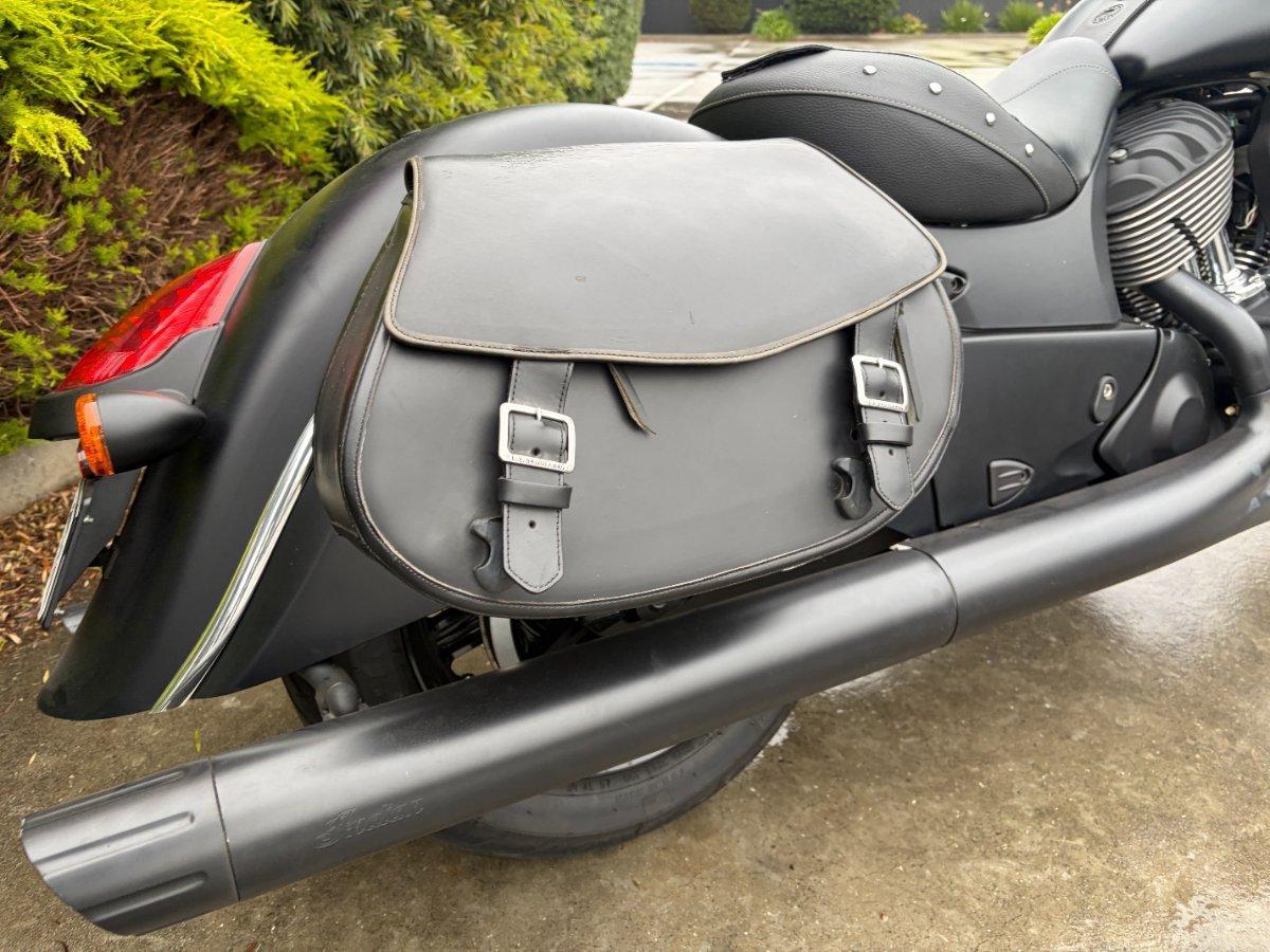 2016 INDIAN CHIEF DARK HORSE CRUISER