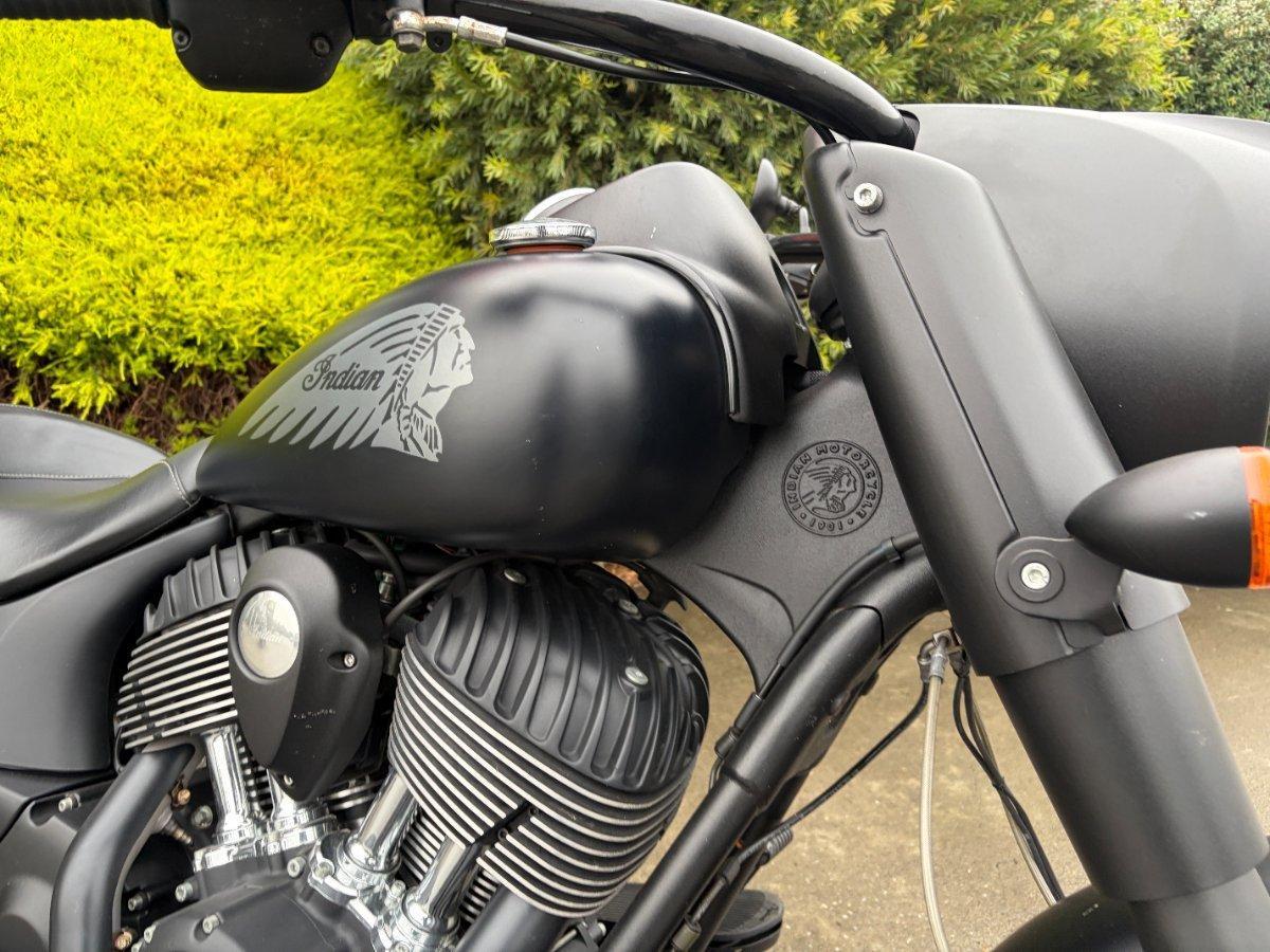 2016 INDIAN CHIEF DARK HORSE CRUISER