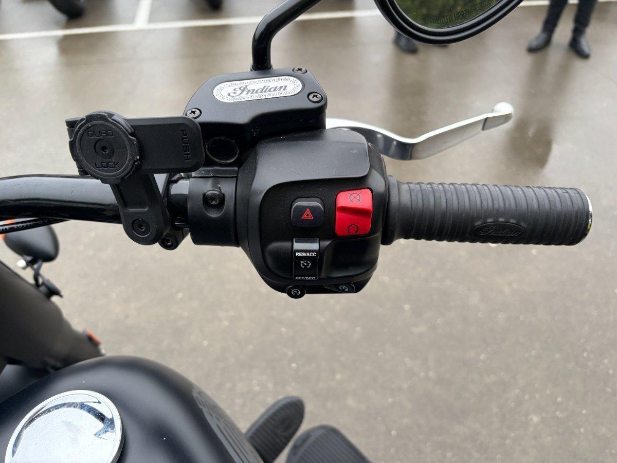 2016 INDIAN CHIEF DARK HORSE CRUISER