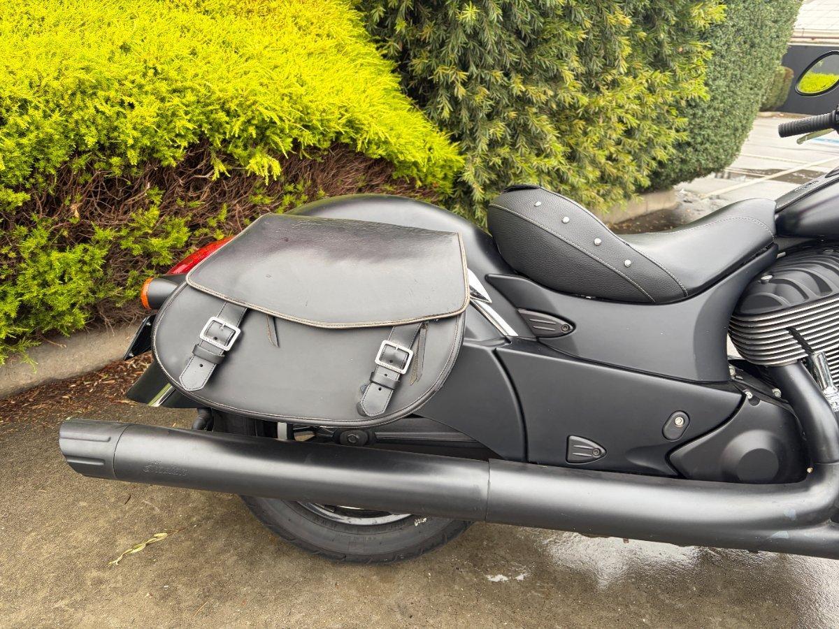 2016 INDIAN CHIEF DARK HORSE CRUISER