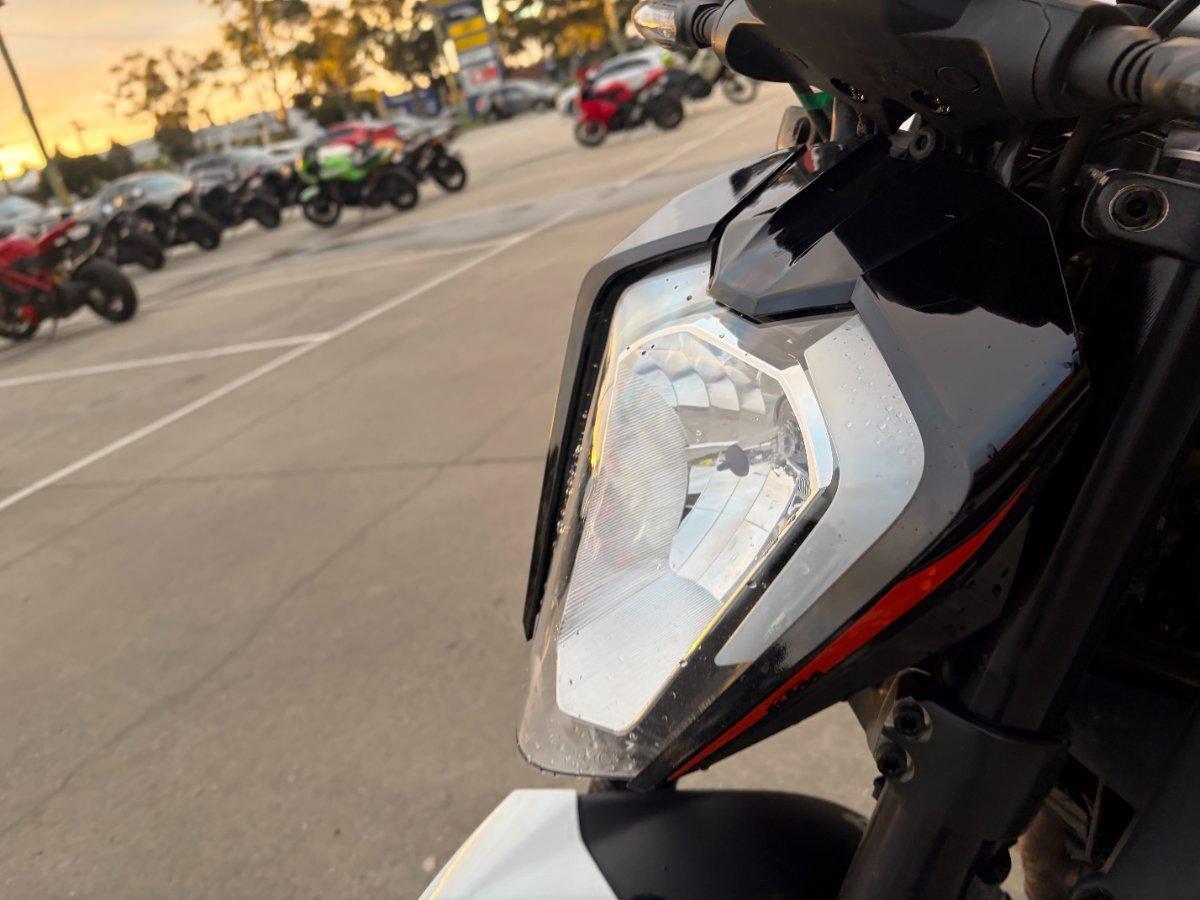 2021 KTM 200 DUKE ROAD