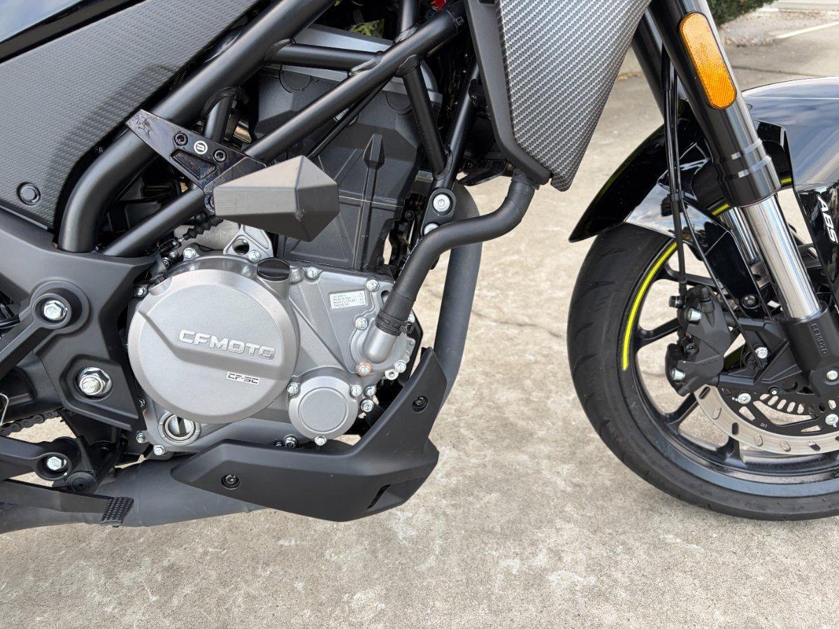 2025 CF MOTO 300 NK ABS ROAD