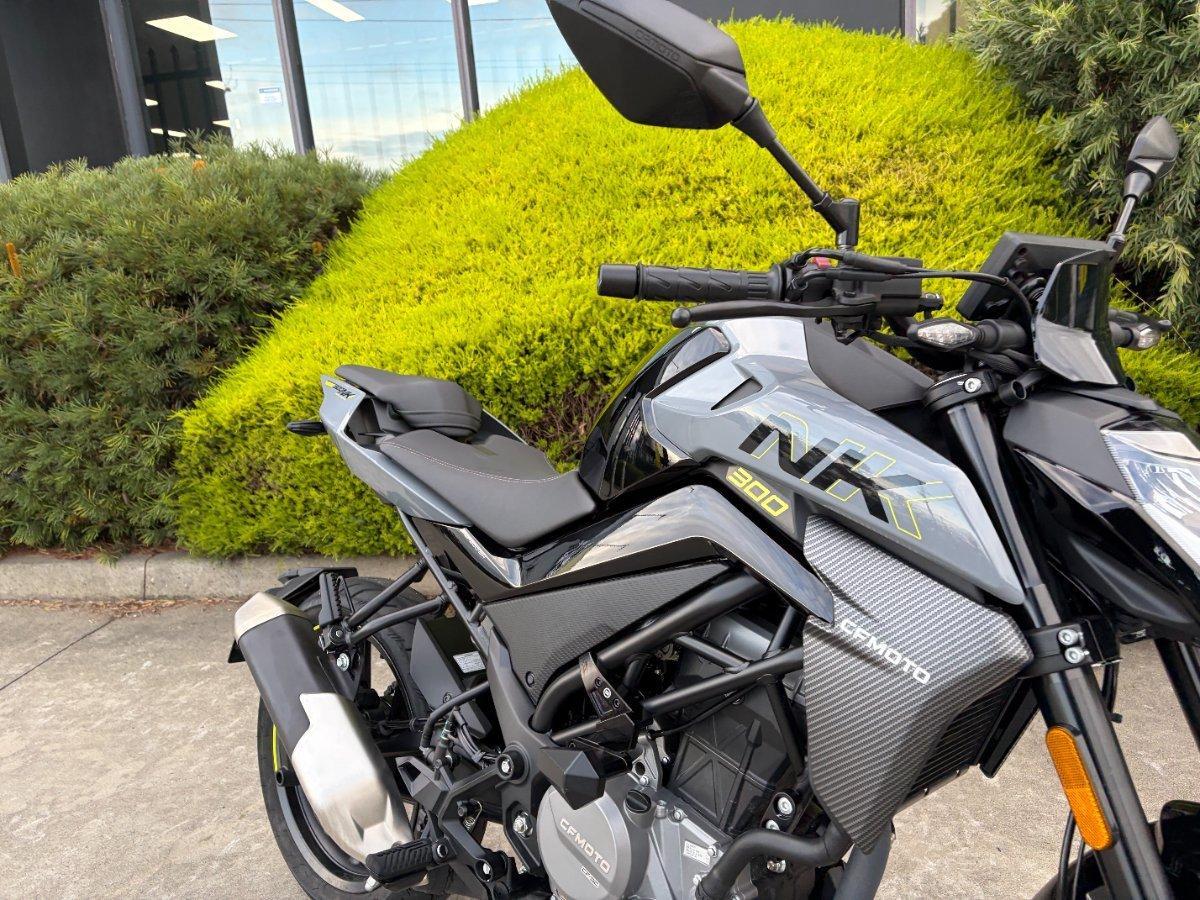 2025 CF MOTO 300 NK ABS ROAD