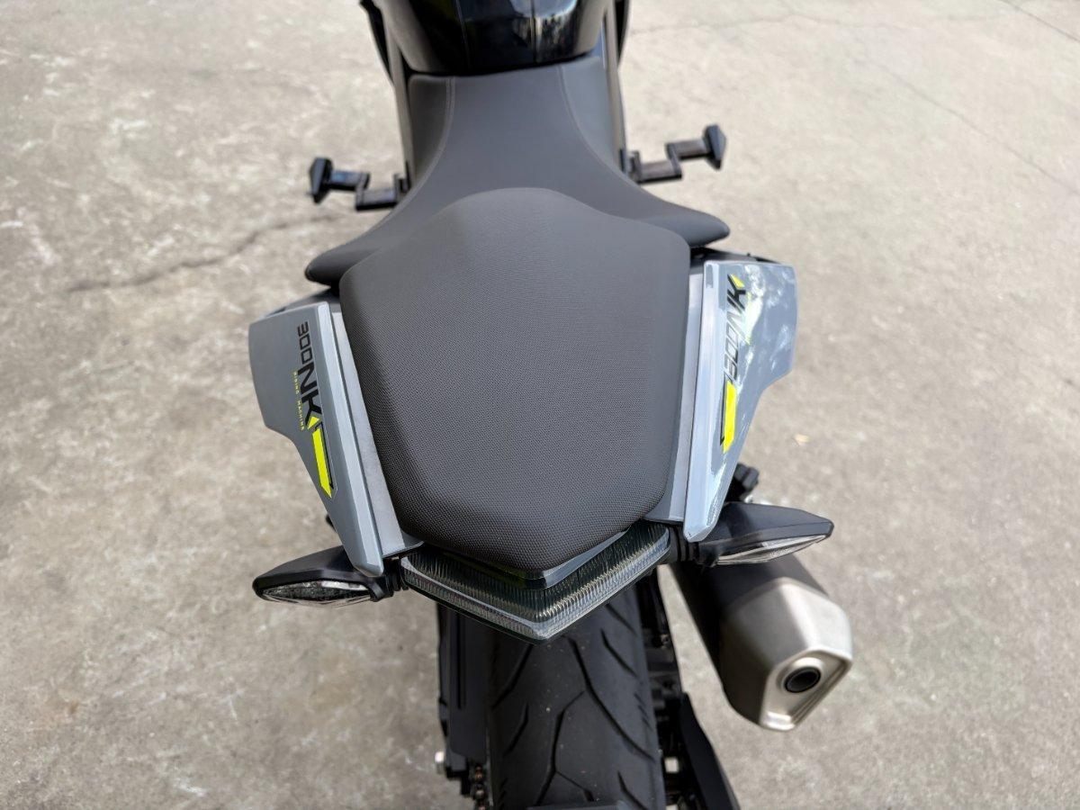 2025 CF MOTO 300 NK ABS ROAD