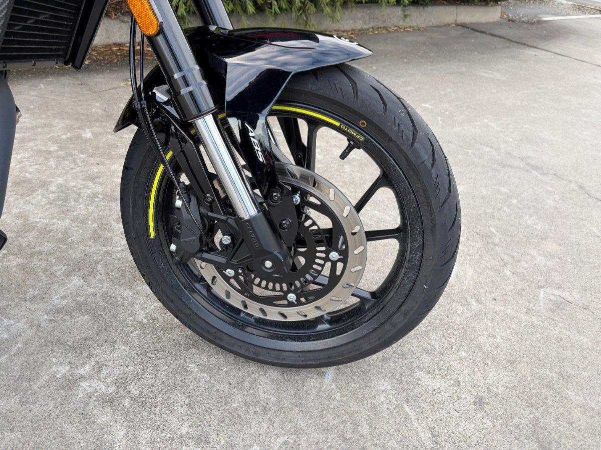 2025 CF MOTO 300 NK ABS ROAD