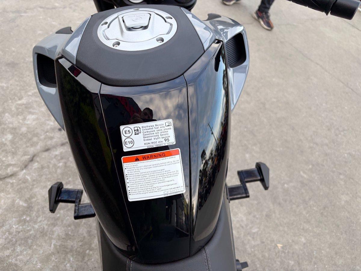 2025 CF MOTO 300 NK ABS ROAD