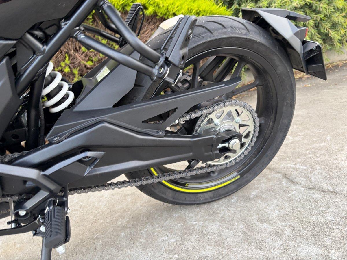 2025 CF MOTO 300 NK ABS ROAD