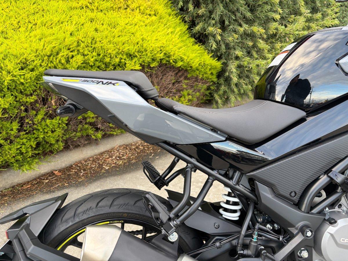 2025 CF MOTO 300 NK ABS ROAD