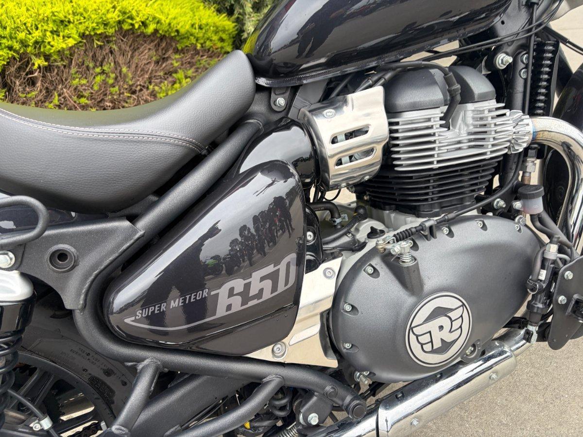 2025 ROYAL ENFIELD SUPER METEOR 650 ROAD