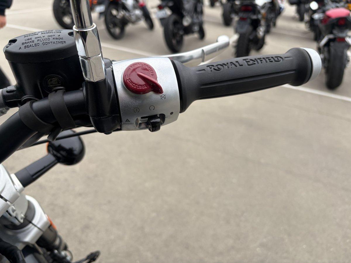 2025 ROYAL ENFIELD SUPER METEOR 650 ROAD