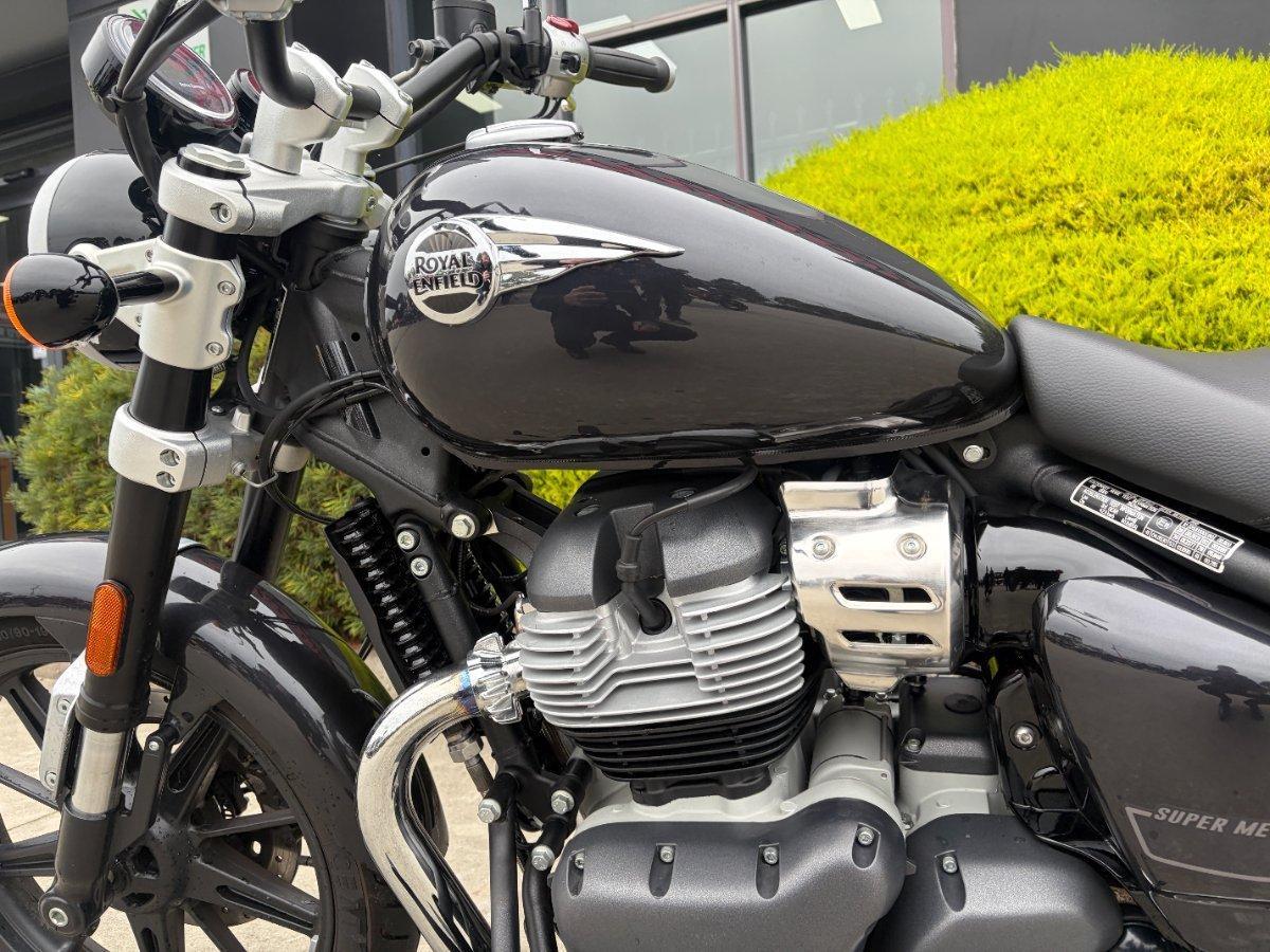 2025 ROYAL ENFIELD SUPER METEOR 650 ROAD