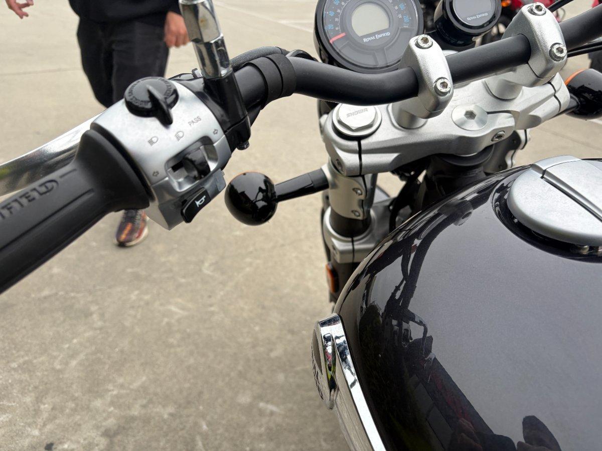 2025 ROYAL ENFIELD SUPER METEOR 650 ROAD