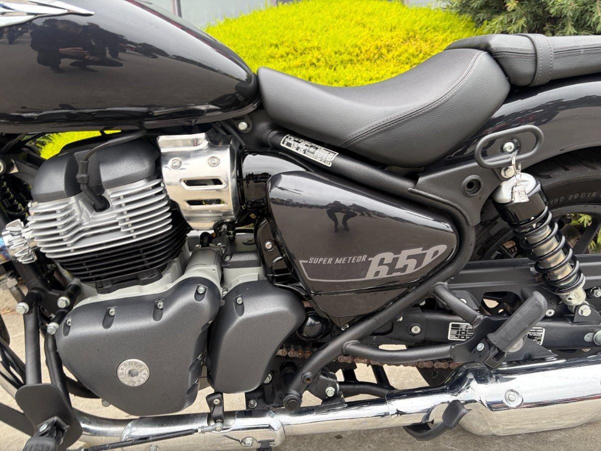 2025 ROYAL ENFIELD SUPER METEOR 650 ROAD
