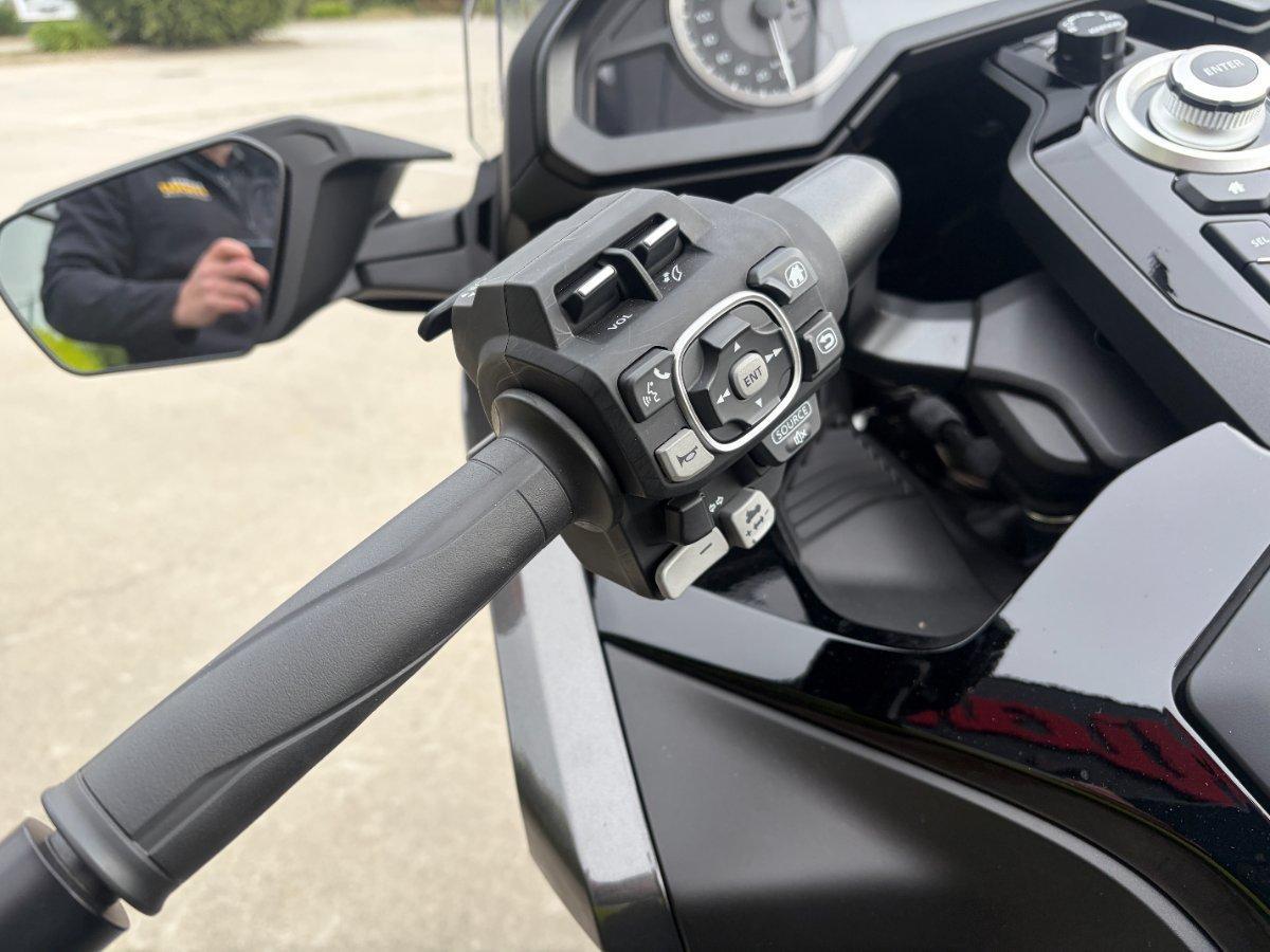 2025 HONDA GL1800DA ABS GOLDWING TOUR PRE TOURER
