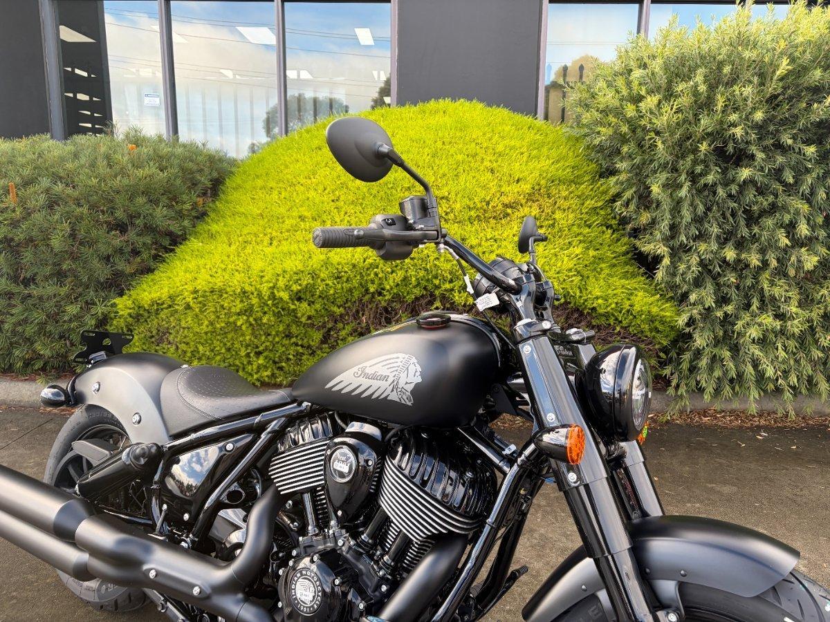 2026 INDIAN CHIEF BOBBER DARK HORSE 1890 CRUISER