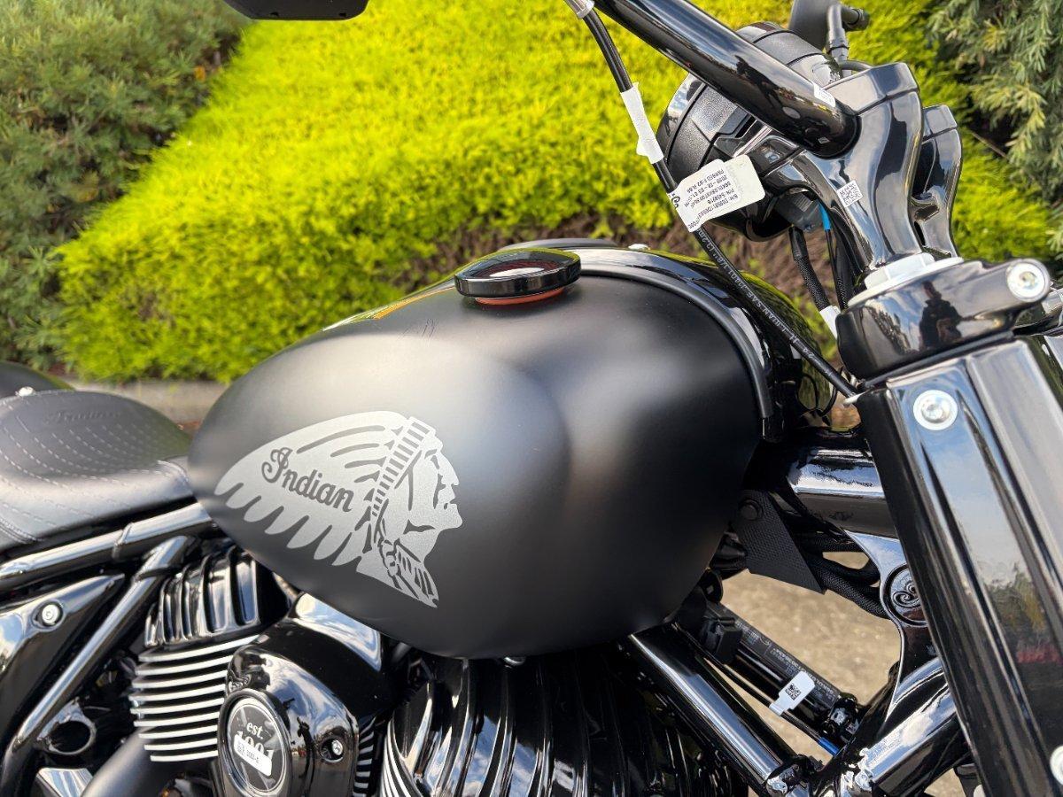 2026 INDIAN CHIEF BOBBER DARK HORSE 1890 CRUISER