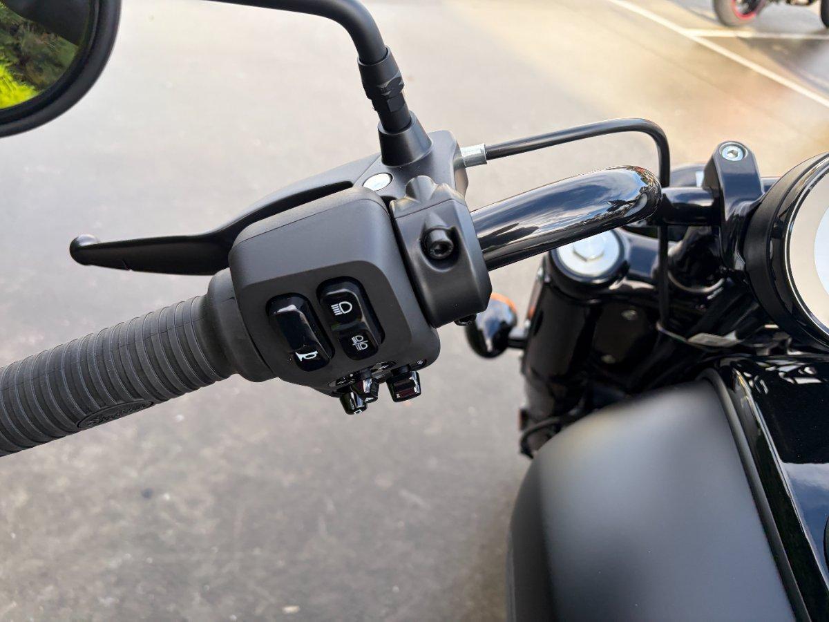 2026 INDIAN CHIEF BOBBER DARK HORSE 1890 CRUISER